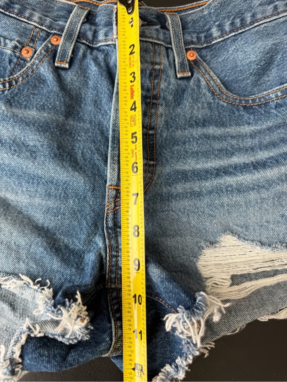 Levi’s 501 Original Distressed Cut Off Denim Shorts W26 High Rise Medium Wash - Picture 6 of 9